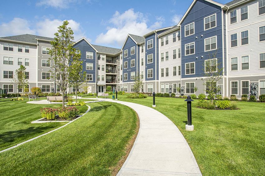 The Westerly At Park Apartments, 50 Woodview Way, Franklin, MA